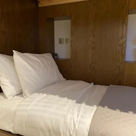 דירה Doormat#6 Domus Dei *