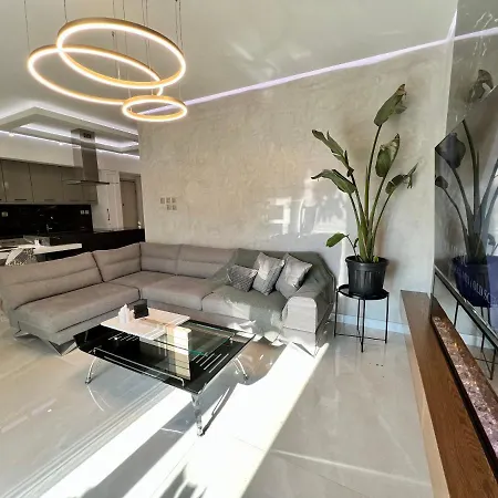 דירה Doormat#6 Domus Dei